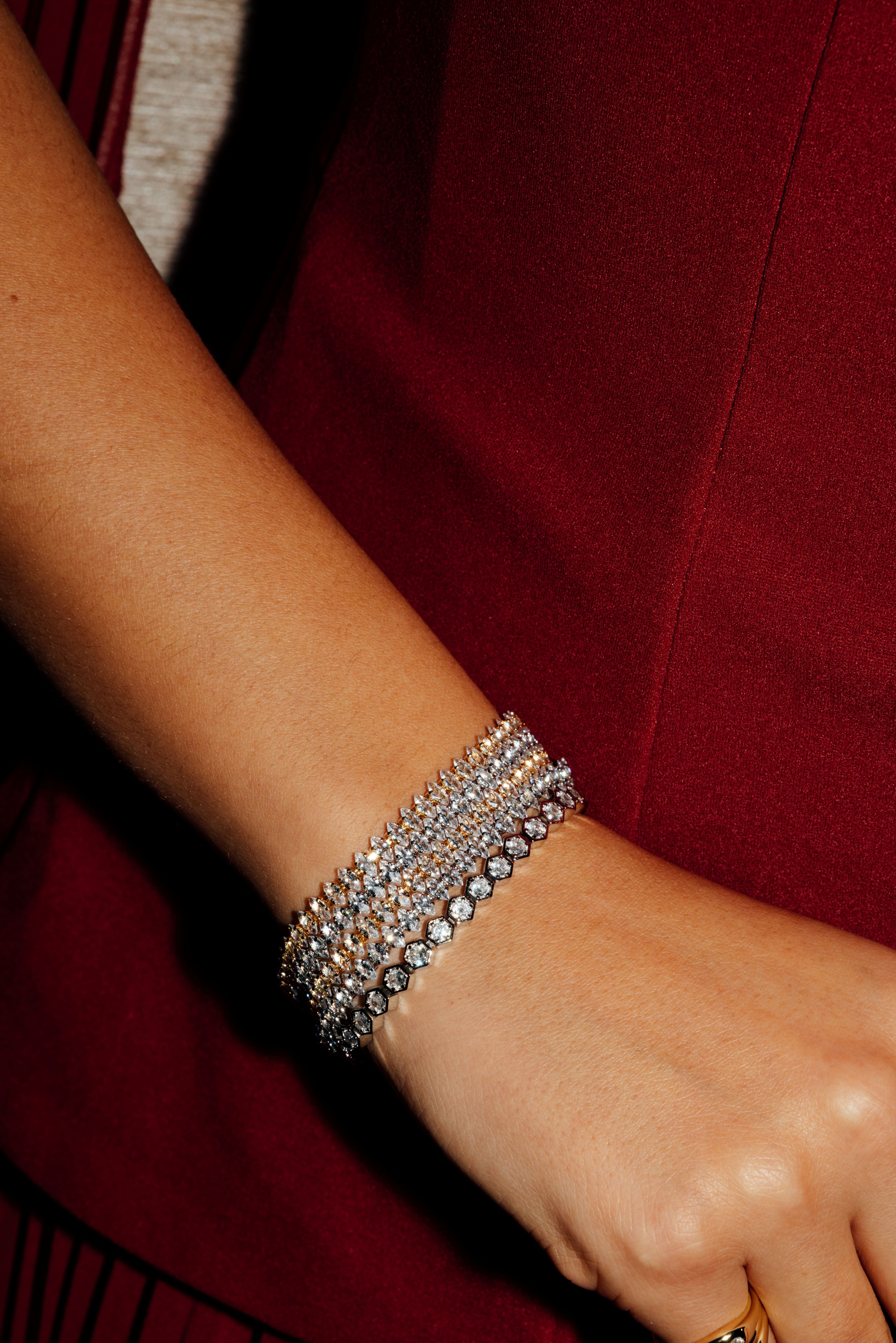 Olga - Tennis Bracelet (Gold)